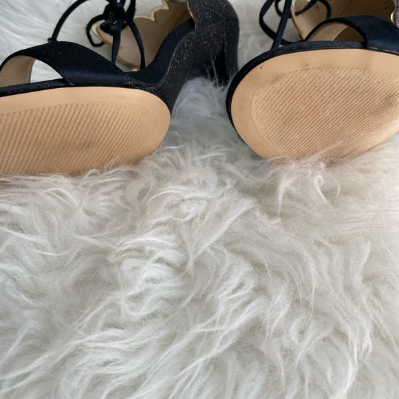 Nine West Gold and Black Heels - Picture 4 of 5